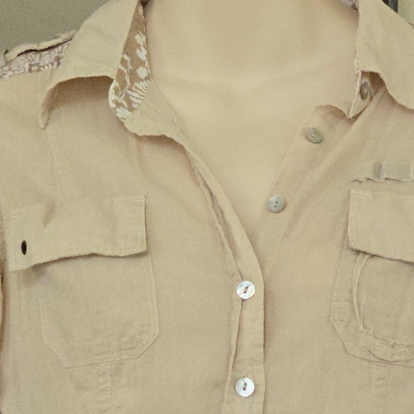 Da-Nang lightweight Button Up Shirt  S - Picture 7 of 10